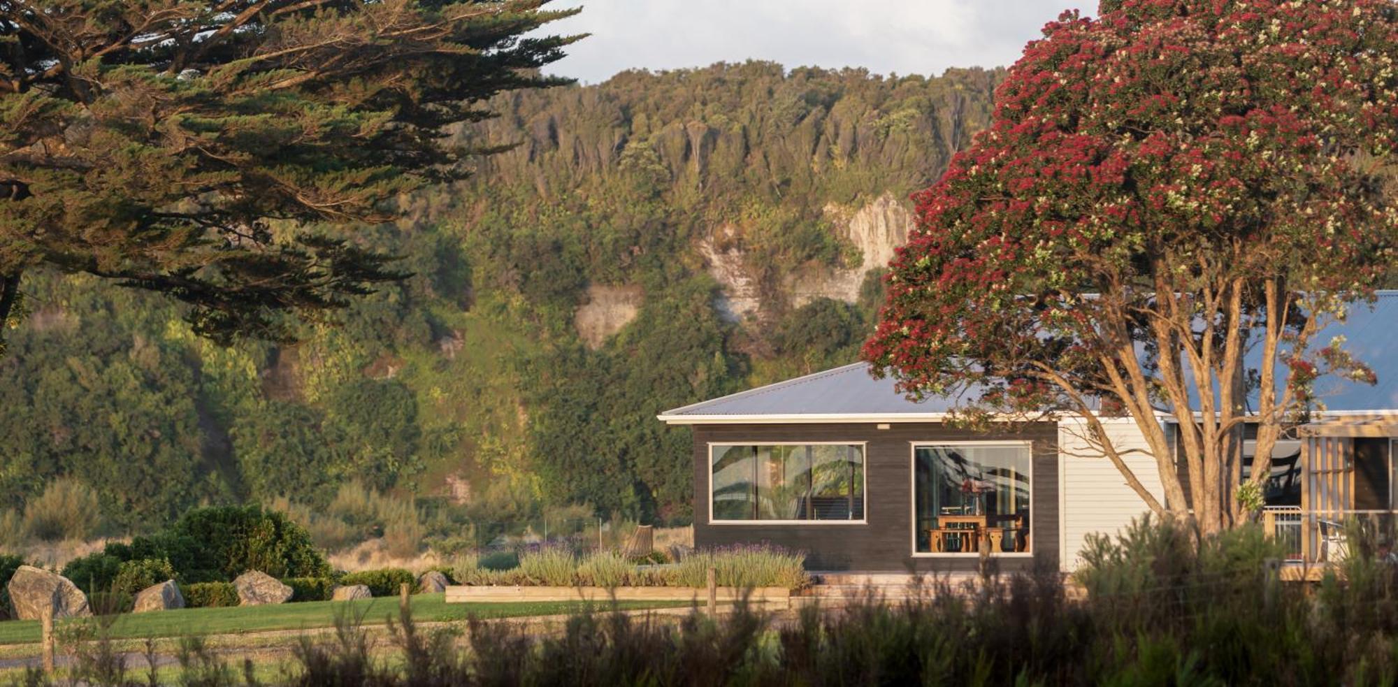 Riverstone House * Camerons